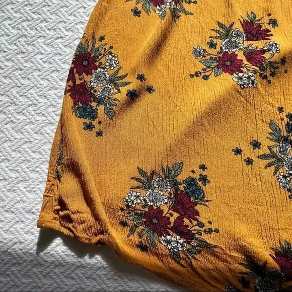 Lira side split tee. - Picture 4 of 7